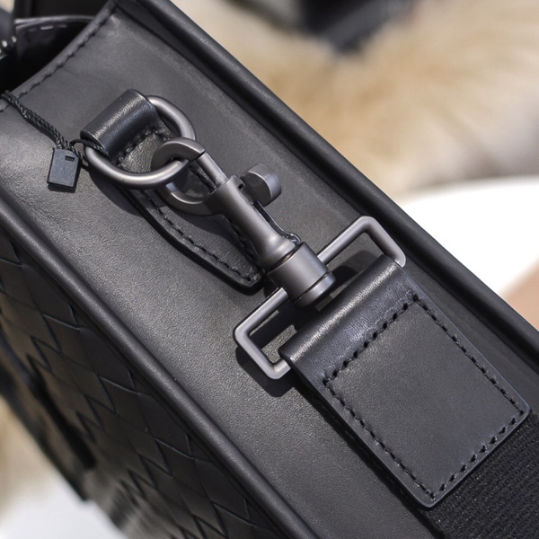 ボッテガヴェネタバッグ角部分ディテール